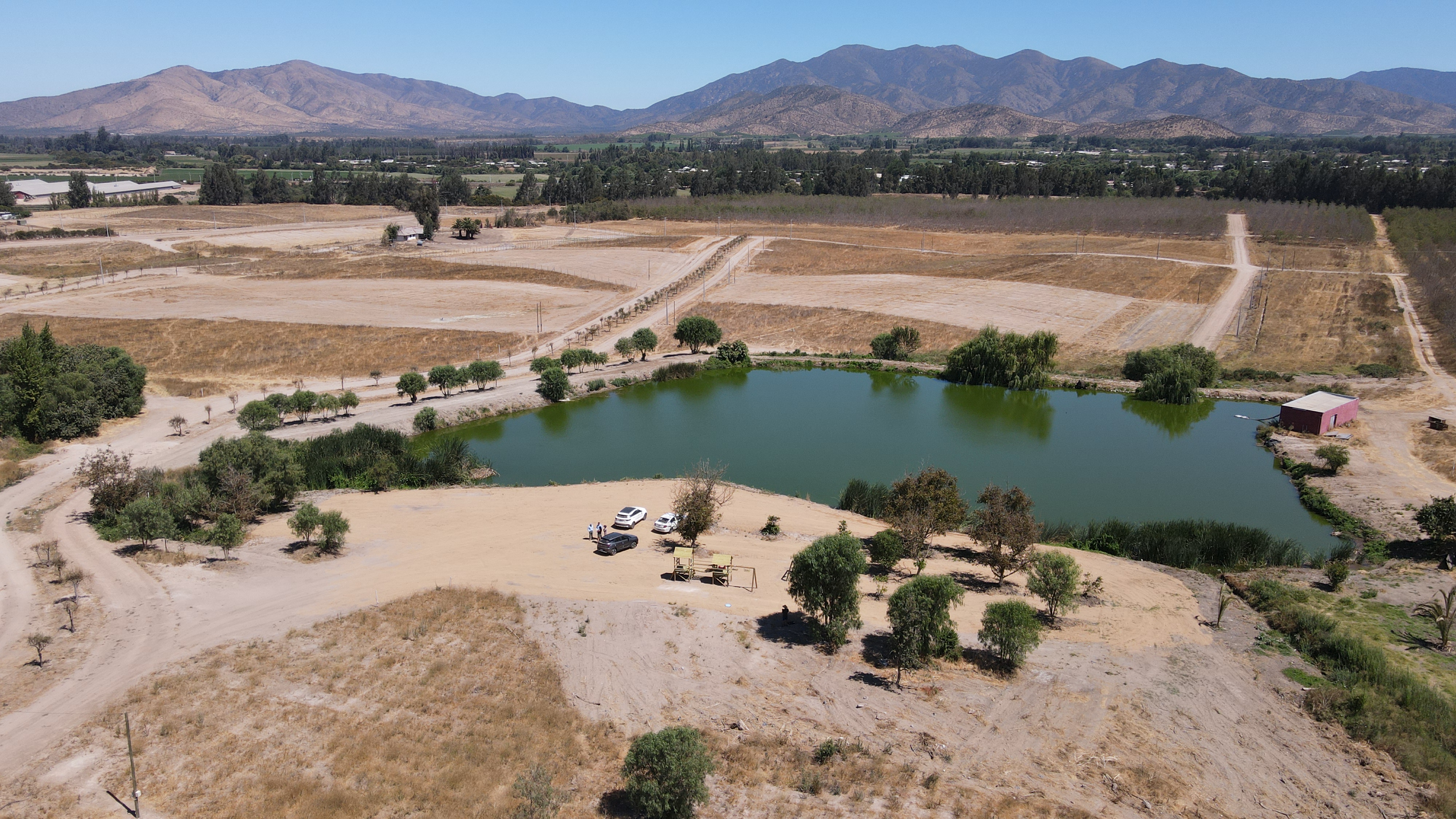 Laguna artificial Terrazas del Puangue